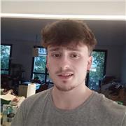 Profesor de Programación con experiència profesional en Python y C++.